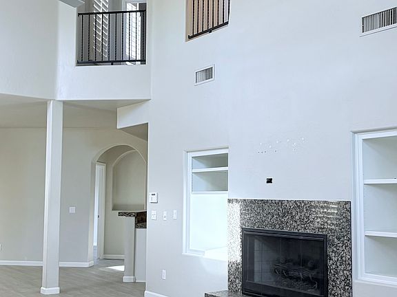 3rd image of 20802 Grayhawk Dr