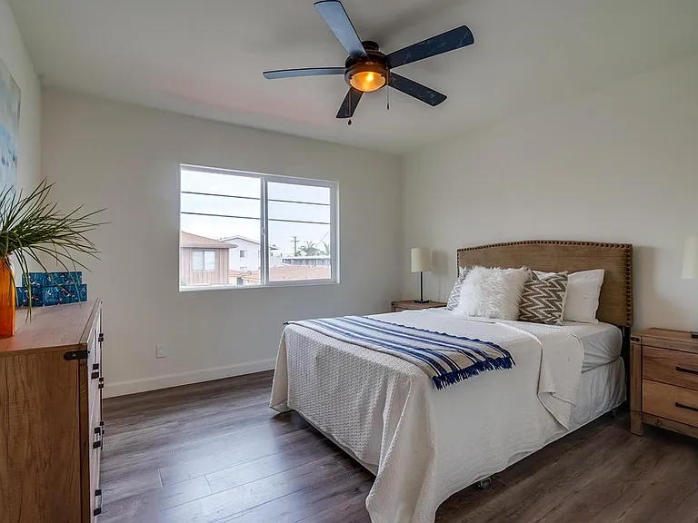 11853 Manor Dr — Photo 18