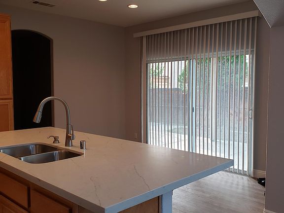 4th image of 43141 Caminata Dr