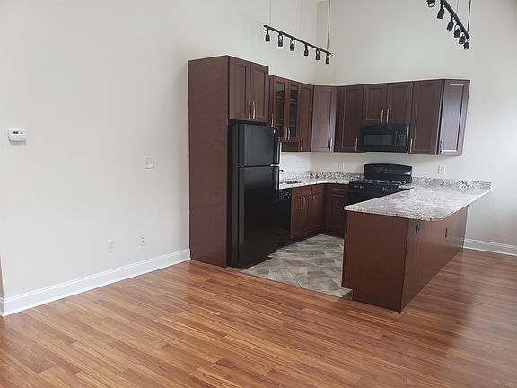 3rd image of 3223 Kennett Sq #1