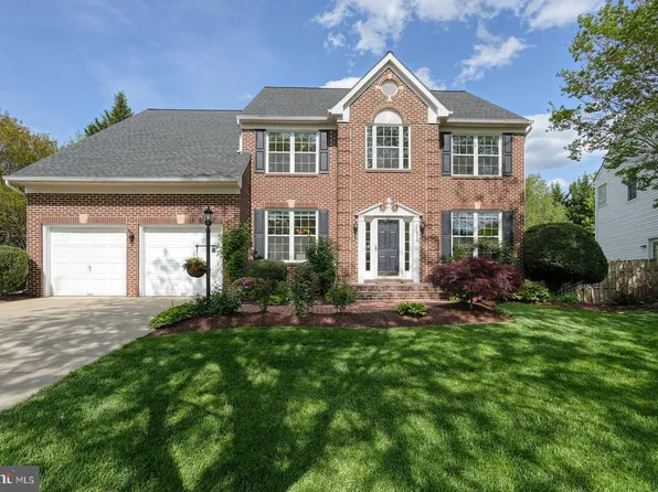 17823 Falconcrest Cir, Darnestown, MD 20874