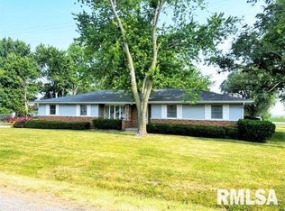 210 W Madison St, Greenview, IL 62642
