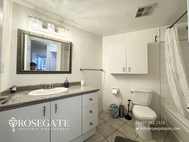 801 King St W #514 — Photo 18