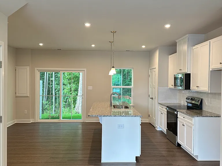 418 Big Woods Dr — Photo 4