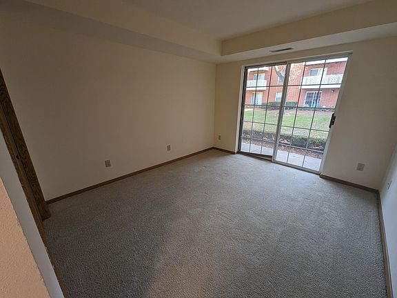 4th image of 202 N Eau Claire Ave #107
