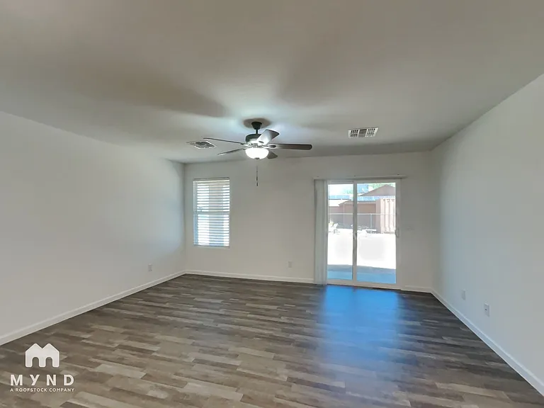 9770 W Heather Dr — Photo 10