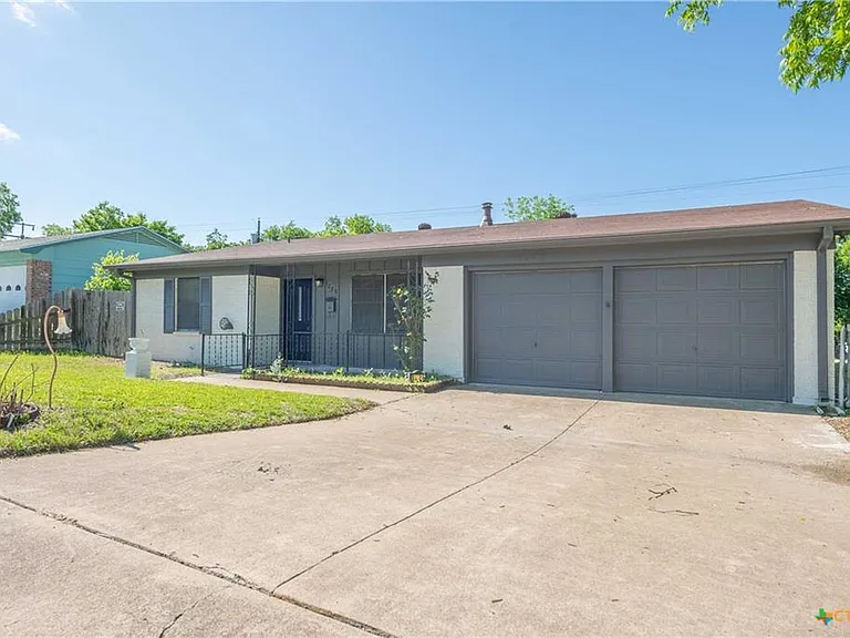 1228 Chippendale Dr — Photo 7