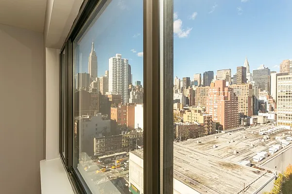 Rented by MNS | media 10