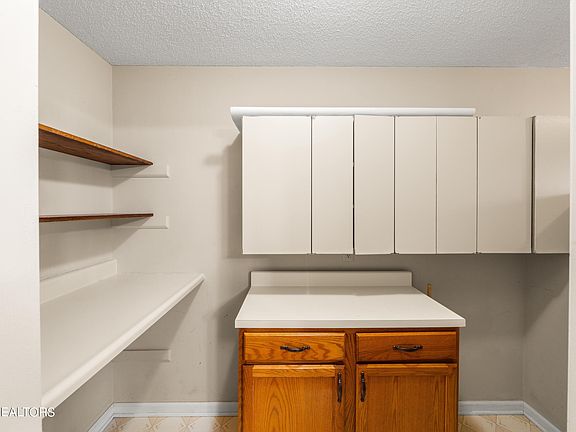 5th image of 810 Highland Dr APT 602