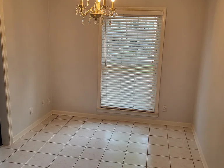 501 E University Dr #107 — Photo 6