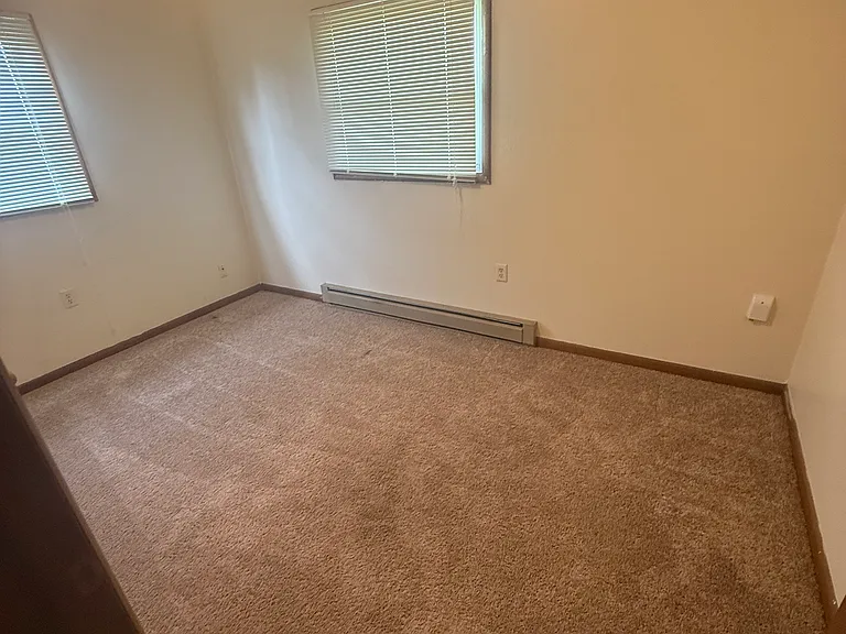 616 S Clinton St #3 — Photo 5