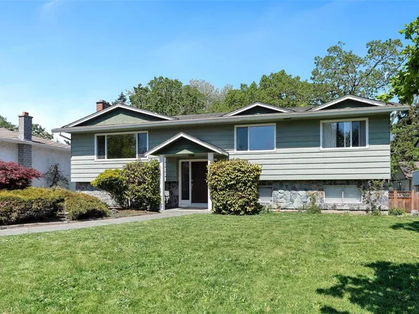 1722 Jefferson Ave, Saanich, BC V8N 2B4