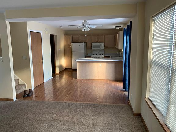 5th image of 102 Chancellor Ct