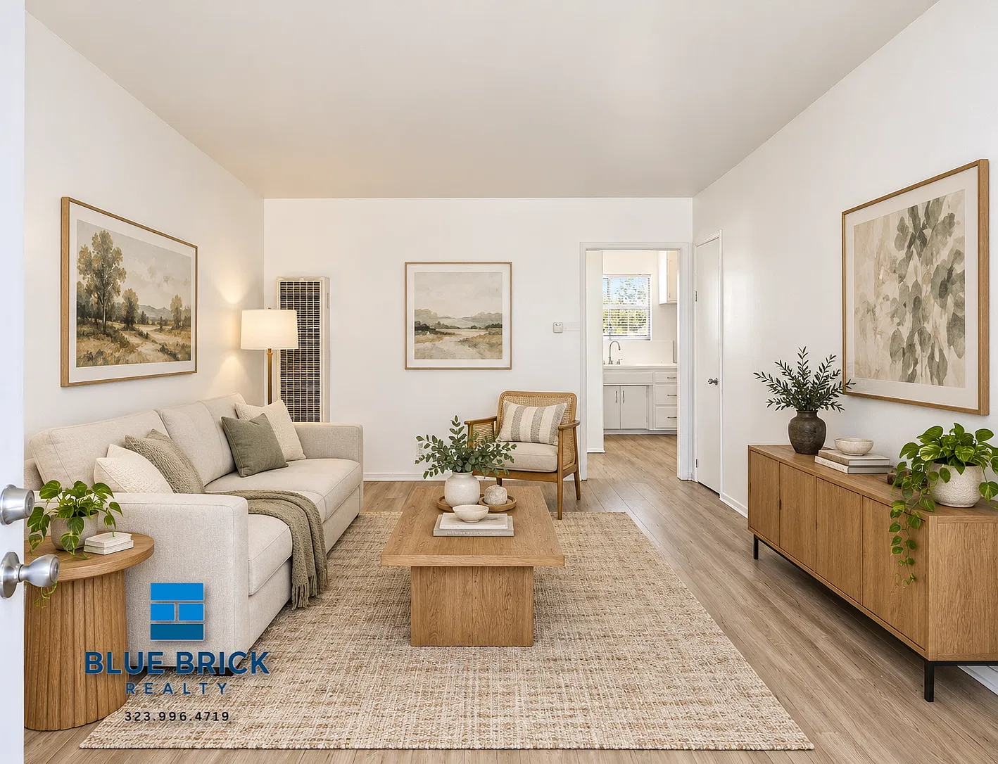 Bright 1-Bedroom with A/C, On-Site Laundry & Gated Parking — Photo 4