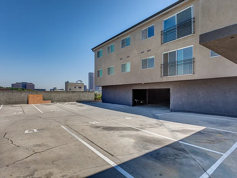 1541 Rockwood St #12 — Photo 14
