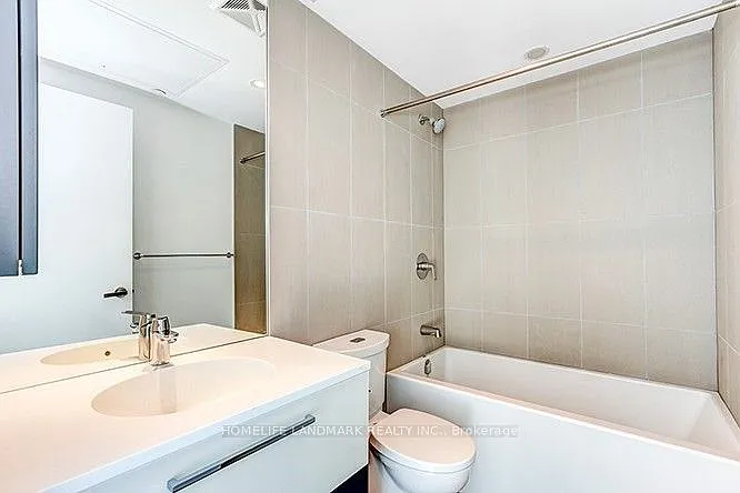 15 Grenville St #1601 — Photo 5