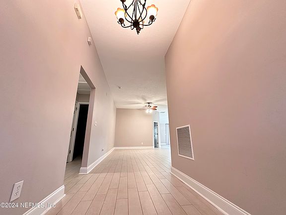 4th image of 12473 TROPIC Drive