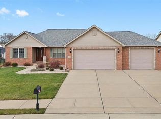 5115 Wesleyan Dr, O'Fallon, IL 62269