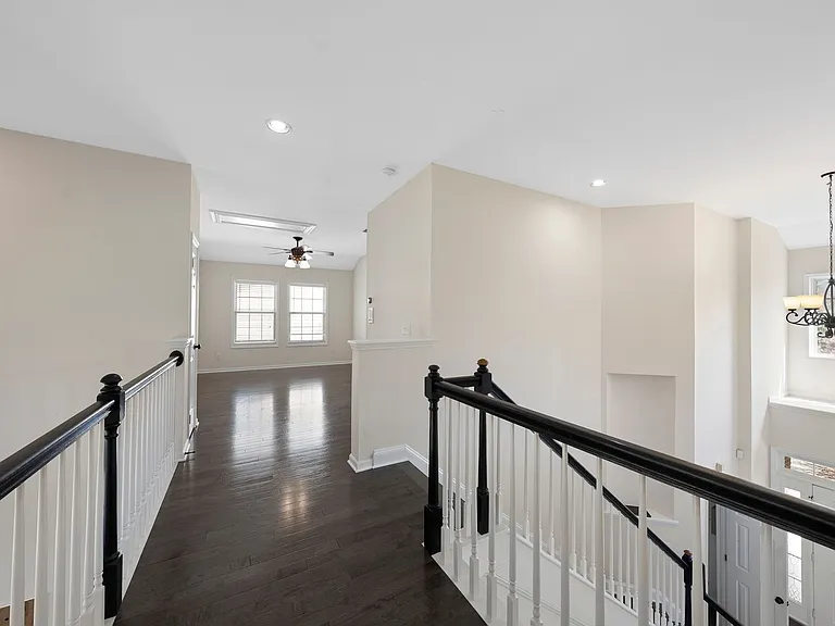 101 Palmwood Ct — Photo 28