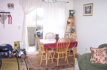 3rd image of 16 Castlecrest Dr