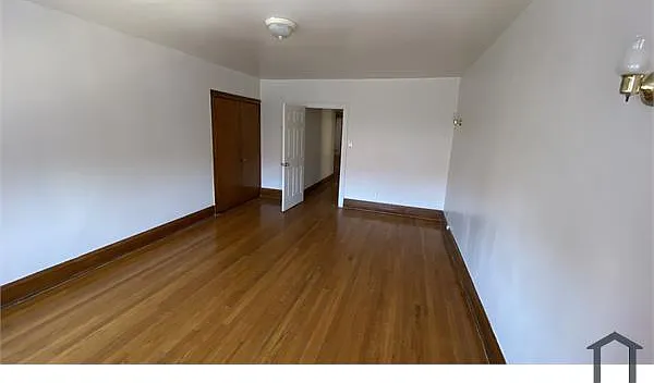 3 bed, $2,500 — Photo 3