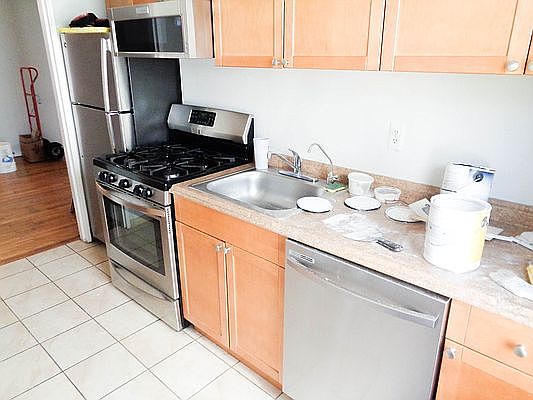 2nd image of 140 7th Ave APT 7N