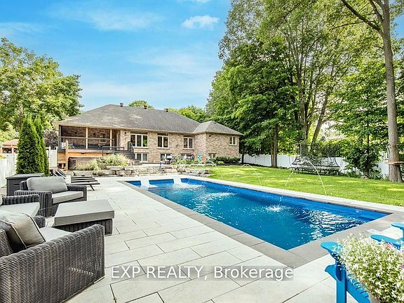 2nd image of 37 Paddy Dunns Cir