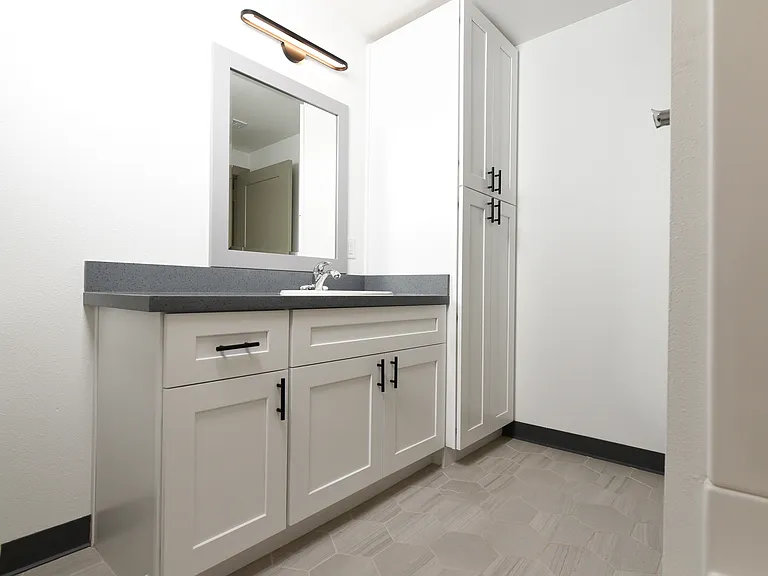 1404 Tabor St #103 — Photo 8