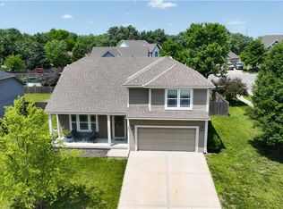 896 E Lanesfield St, Gardner, KS 66030