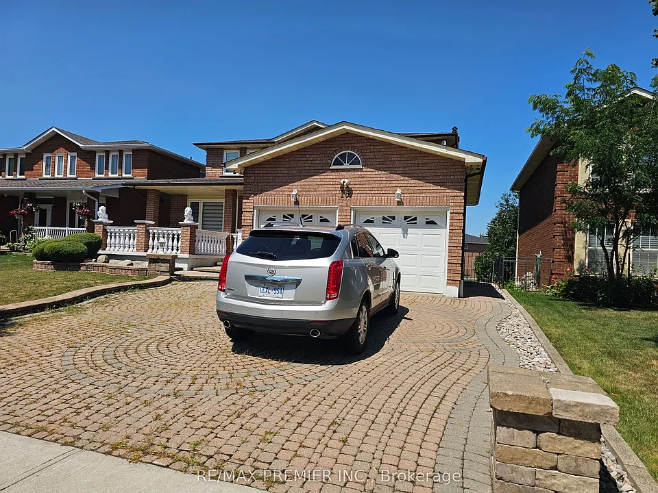 16 Vineyard Ct #B