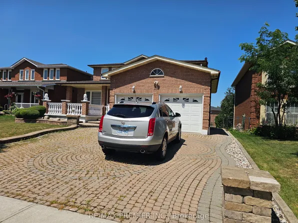 16 Vineyard Ct Basement B, Vaughan, ON L4L 5M3