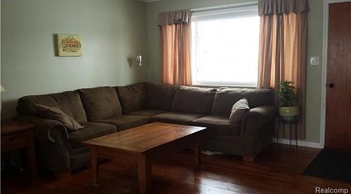 4th image of 6553 Caribou St