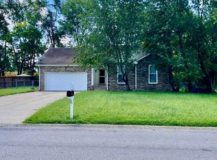 3200 S Senseney Cir, Clarksville, TN 37042