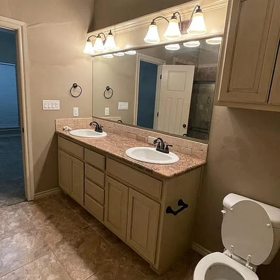 8008 SW Powell Ct — Photo 13