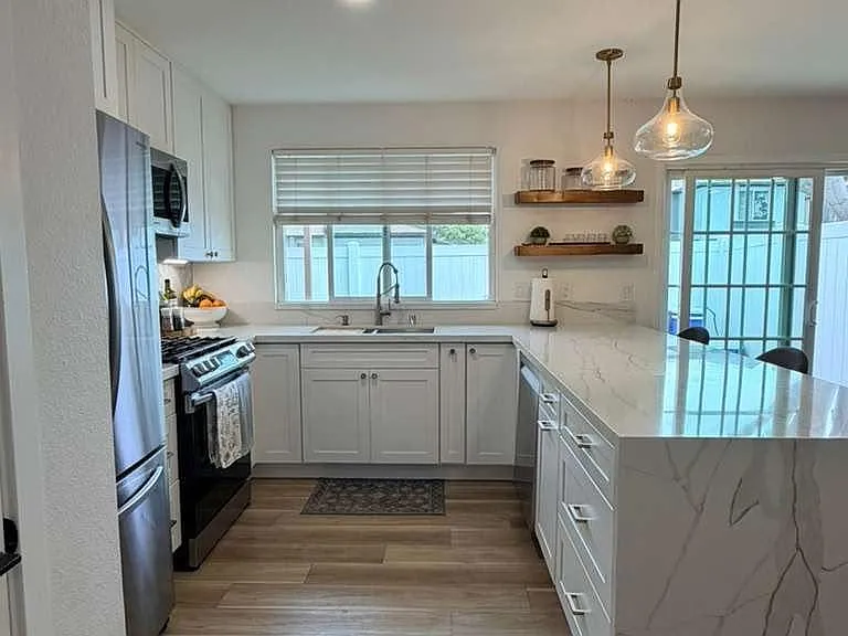 2144 Bluehaven Ct — Photo 10