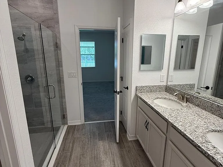 8258 Bayliss Ct — Photo 17