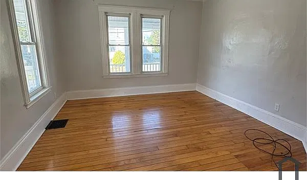 4 bed, $3,953 — Photo 4