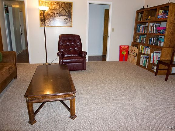 3rd image of 10842 Palomino Dr N