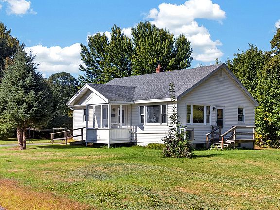 3rd image of 6 Brooks Street