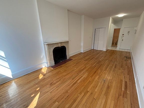3rd image of 50 W 8th St APT 1C