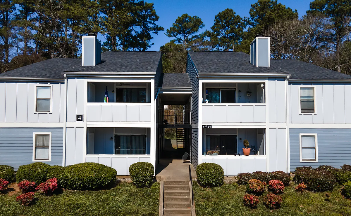 Photo 2 of 11 - 4853 Burns Rd NW - Lilburn, GA Building Photo - 4853 Burns Rd NW