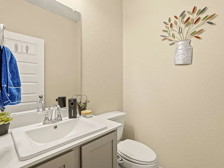 812 Coronado Terrace Ln — Photo 4