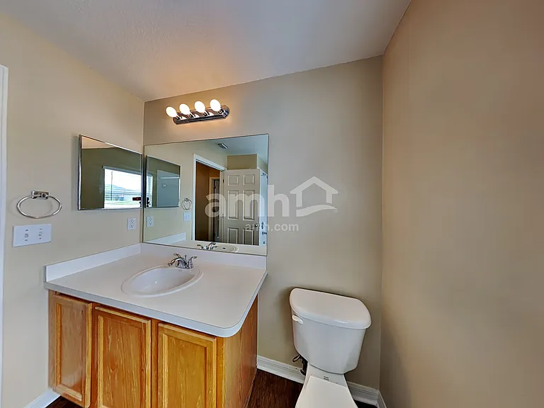 27826 Breakers Dr — Photo 17