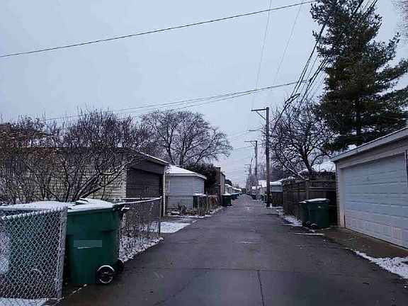 4th image of 1423 Kenilworth Ave
