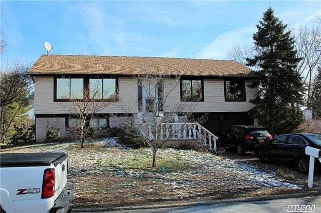1st image of 33 Hitching Post Ln