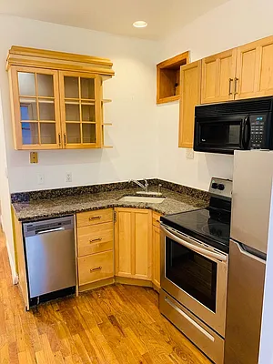 Rented by EXP Realty NYC | media 13