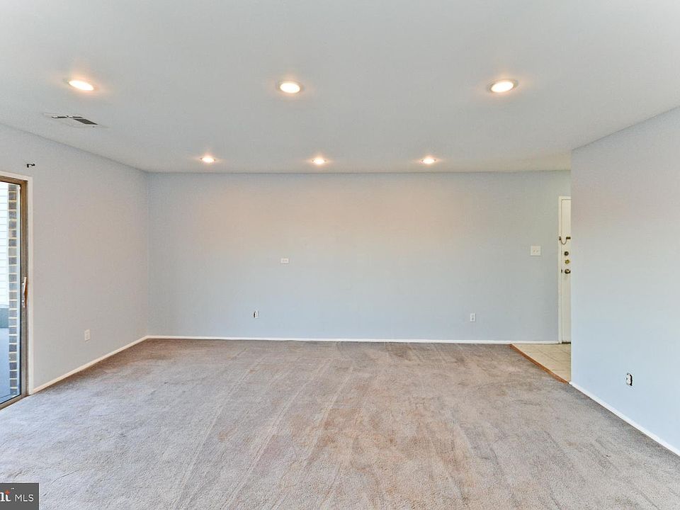 1st image of 10216 Prince Pl #9-202