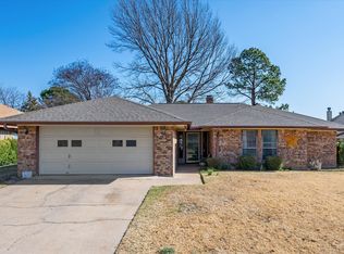 1304 Brookfield Ln, Mansfield, TX 76063