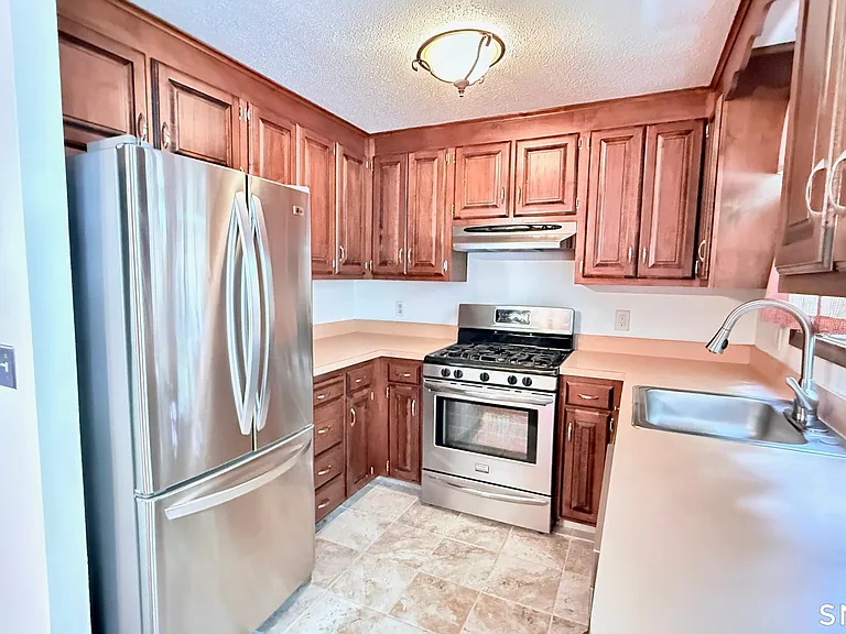 6 Oak Forest Dr #3 — Photo 6