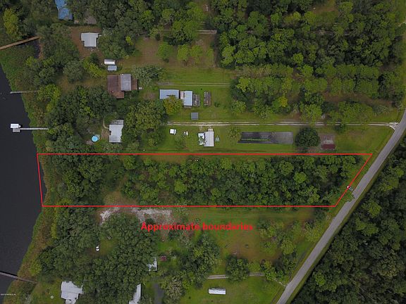 2nd image of 118 Saint Johns Dr